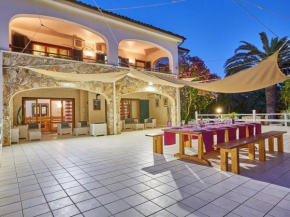 Belvilla by Oyo Villa Opale